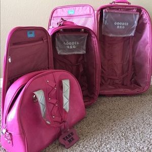 Pink Kathy Van Zeeland luggage set